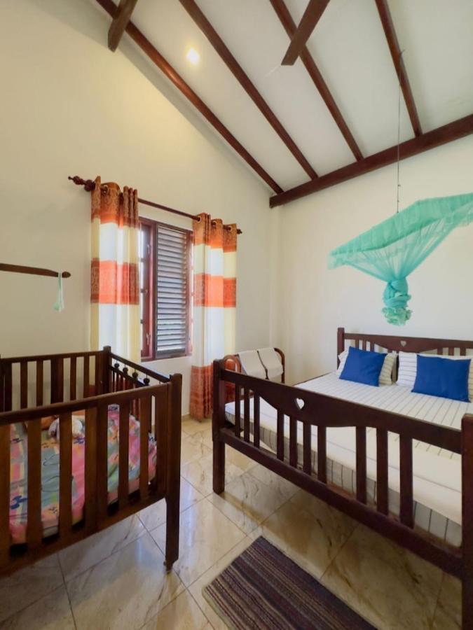 Royal Beach Villa Unawatuna Exterior foto