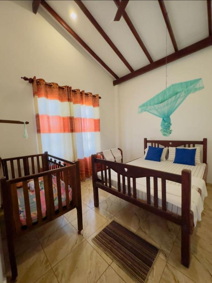 Royal Beach Villa Unawatuna Exterior foto