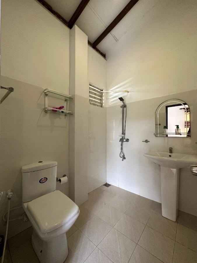 Royal Beach Villa Unawatuna Exterior foto