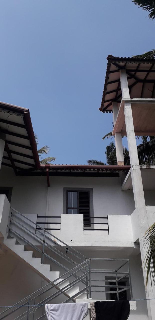 Royal Beach Villa Unawatuna Exterior foto