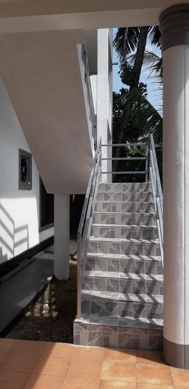 Royal Beach Villa Unawatuna Exterior foto