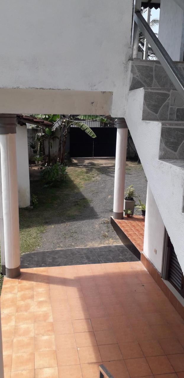 Royal Beach Villa Unawatuna Exterior foto