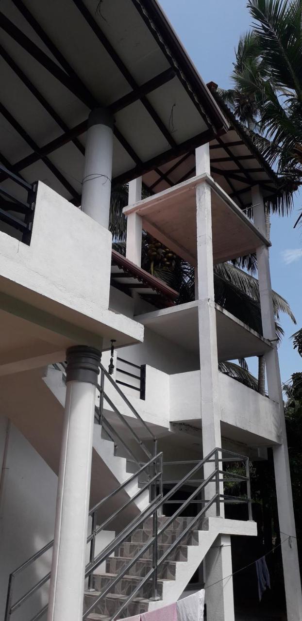 Royal Beach Villa Unawatuna Exterior foto