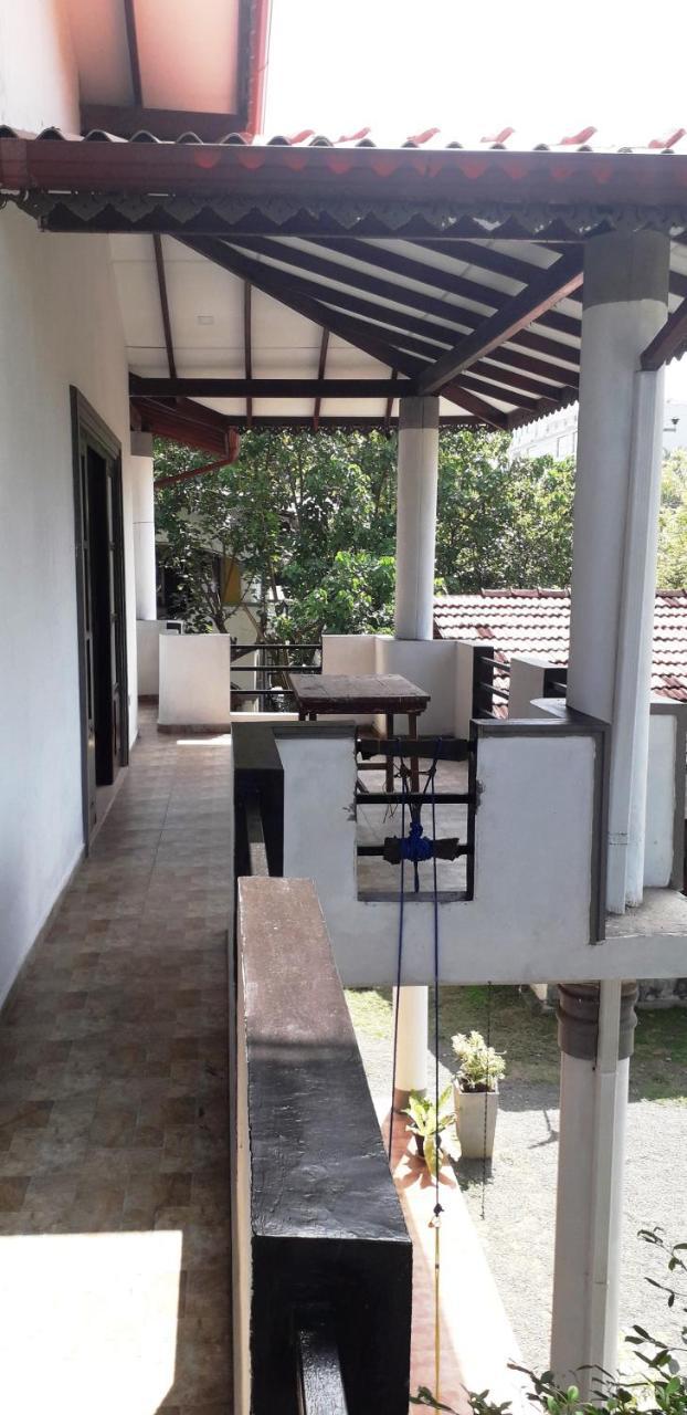 Royal Beach Villa Unawatuna Exterior foto